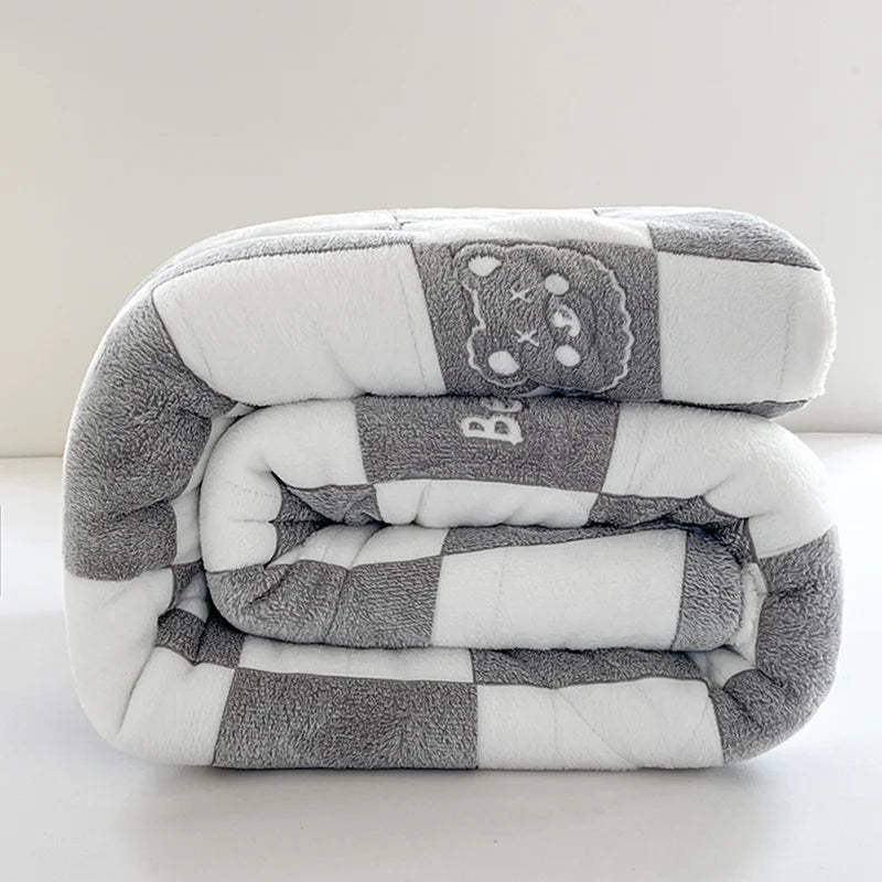 NONECN Bohemian Velvet Snowflake Quilt All Seasons Machine Washable