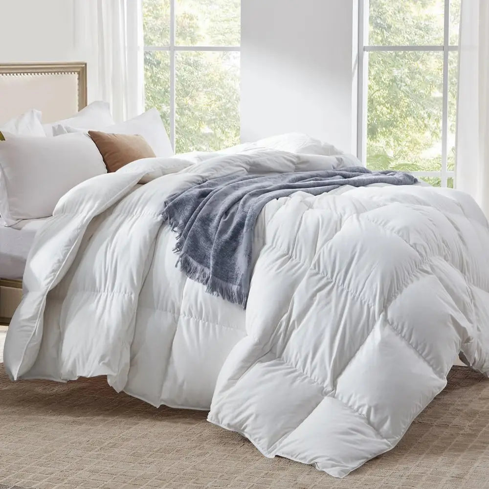 Ultra-Soft Down Feather Comforter Queen Size, Luxurious Fluffy Hotel Collection Duvet Insert for All Season, Noiseless Shell, 70