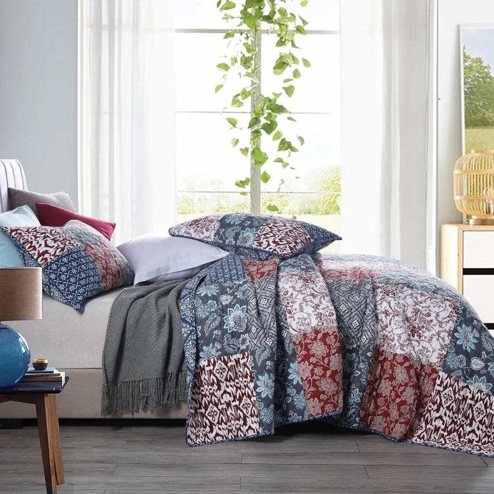 Cotton Polyester Comforter Set With Two Pillow Shams Patchwork