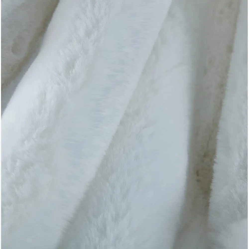 Luxurious Chinchilla Faux Fur Throw Blanket Bamboo Fiber