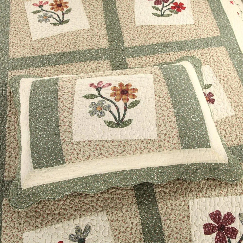 Farmhouse Green 3 Piece Embroidered Floral Quilted Bedspread Quilt Set 100% Cotton Reversible Patchwork Coverlet Set 1 Qu