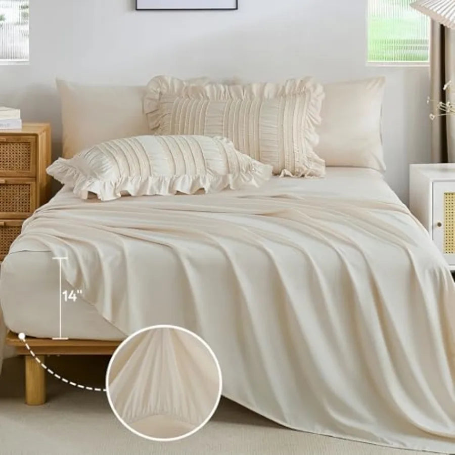 Comforter Set With Ruffle Design 7-Piece Bed In A Bag