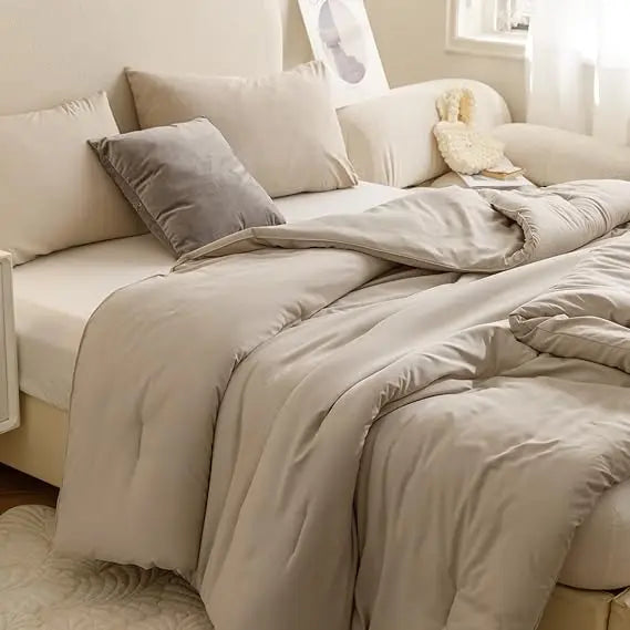 Lightweight Polyester Cotton 3pc Comforter Set With Pillowcases