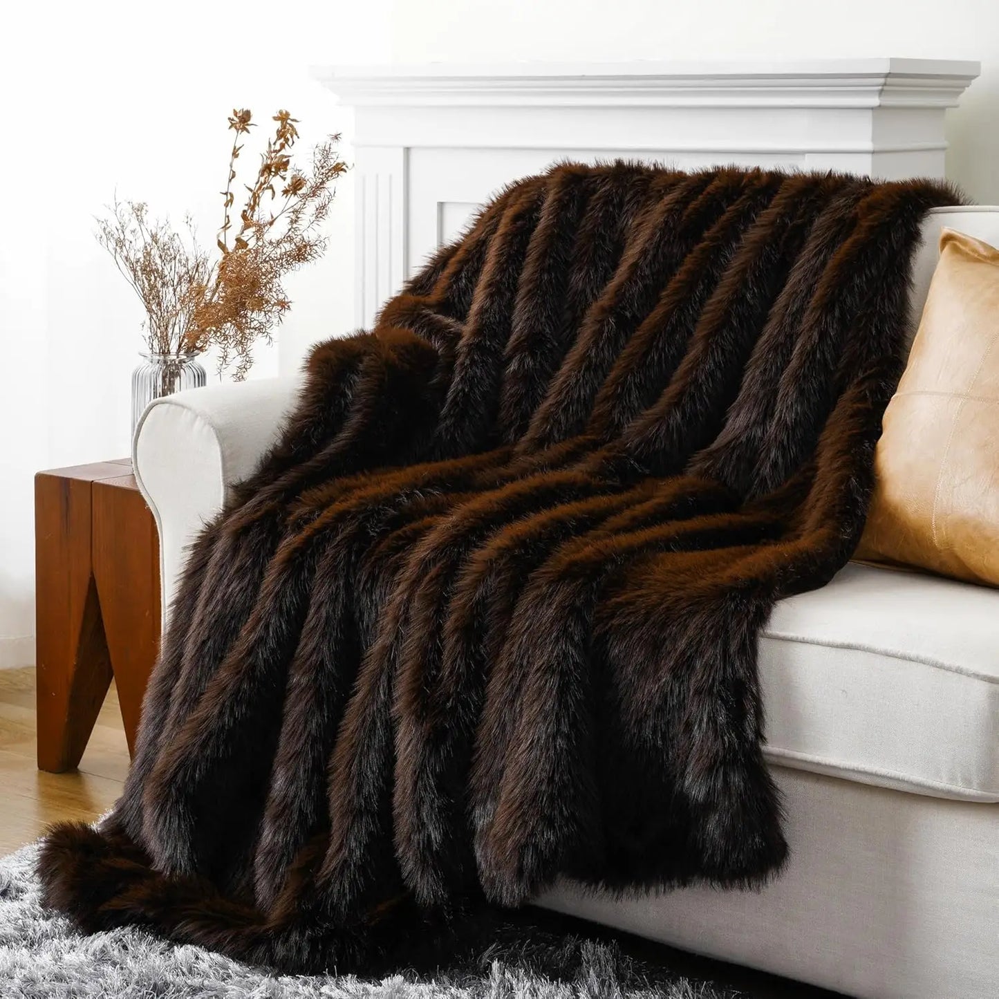 Premium Plush Faux Fur Throw Blanket For Cozy Home Decor